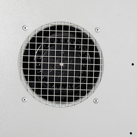 China 48V bettete elektrische Platten-Klimaanlage DCs 500W für Server-Raum-Seite Montage ein usine